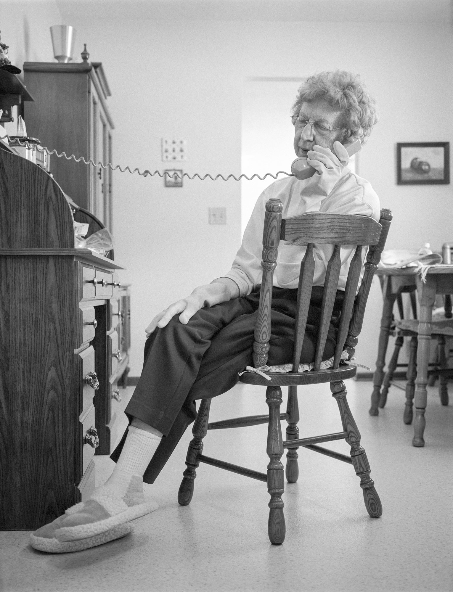 2021_RECOLLECTIONS_Deanna-Dikeman-Talking-to-Carol-3-2006