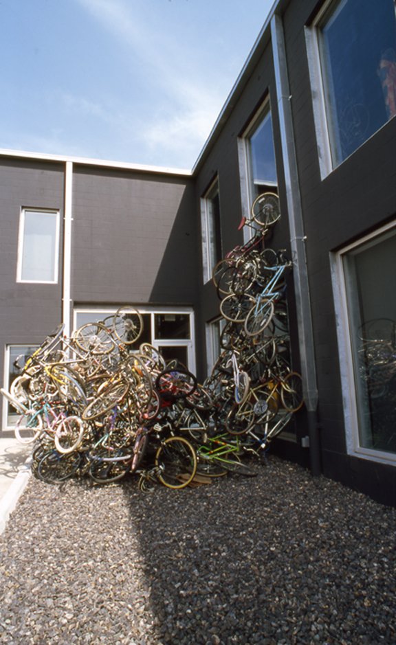 Artspace_BFA_2000_02